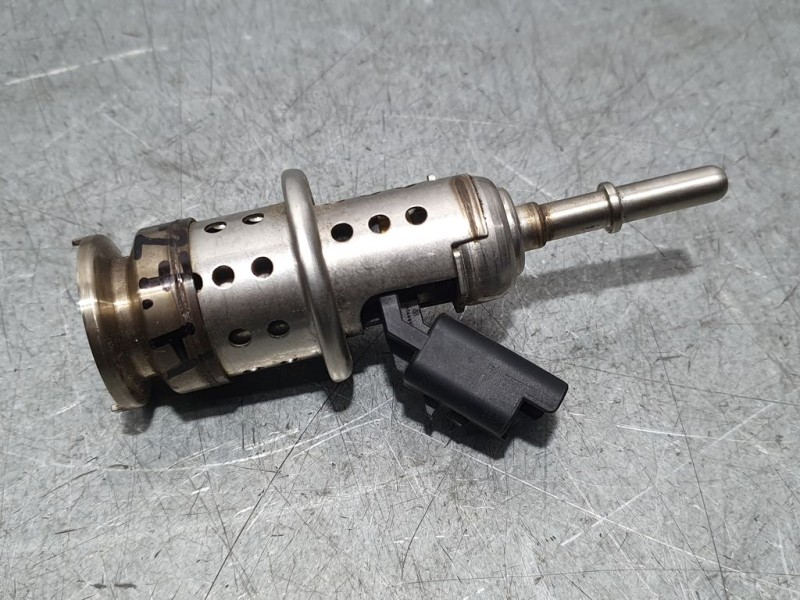 Recambio de inyector adblue para ds 7 crossback be chic referencia OEM IAM 9801187080  