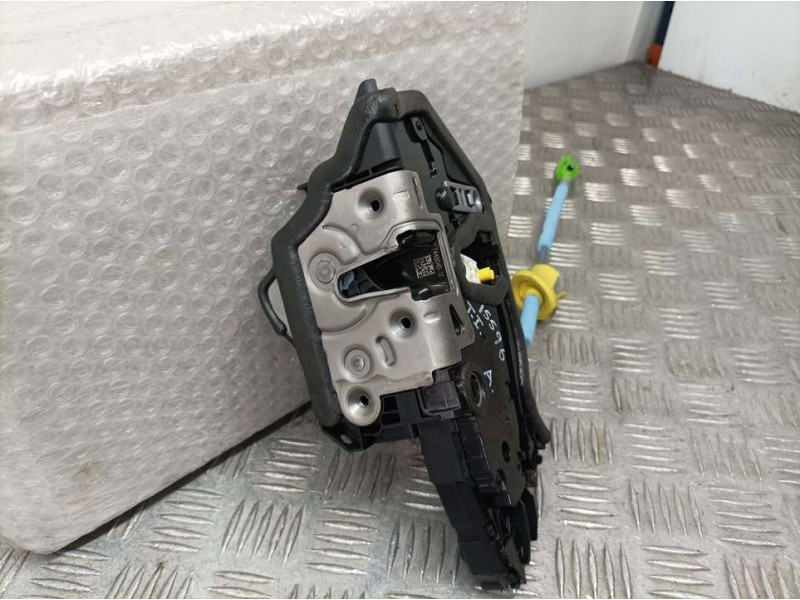Recambio de cerradura puerta trasera izquierda para bmw serie x1 (u11) sdrive 1.8i referencia OEM IAM 7445045 1823810CZ ELECTRIC
