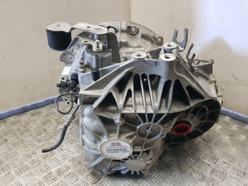 Recambio de caja cambios para infiniti q30 1.5d referencia OEM IAM 2463607400 6VELOCIDADES 32010HG00D 