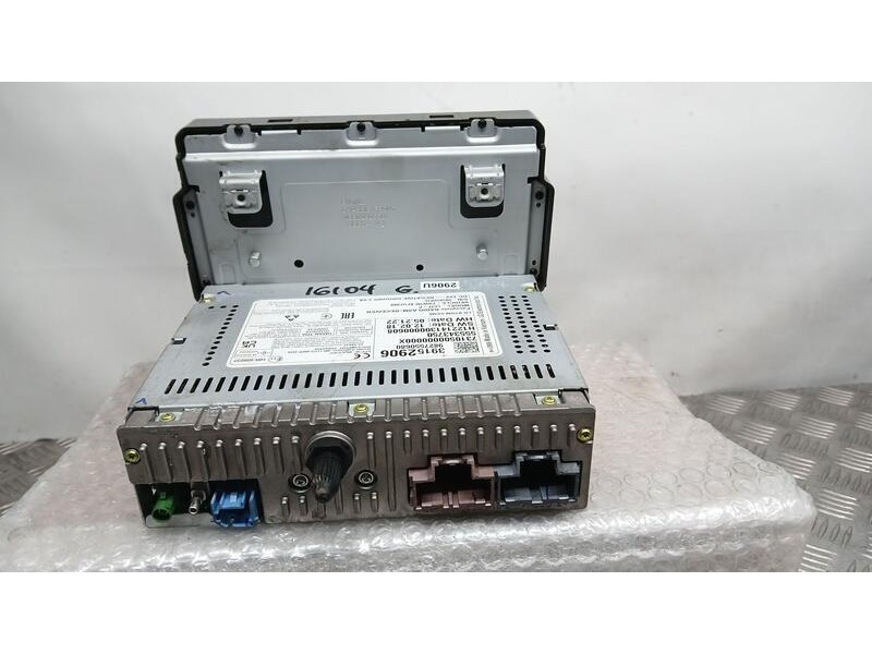 Recambio de sistema navegacion gps para opel crossland x edition referencia OEM IAM 9827550680 LG 39152906 555343750