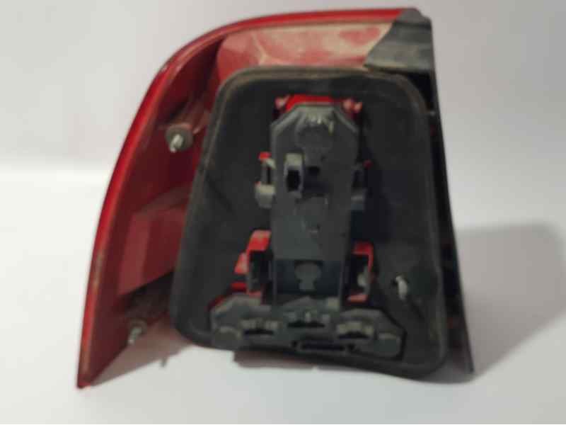 Recambio de piloto trasero derecho para volkswagen bora berlina (1j2) highline referencia OEM IAM 1J5945096AD  