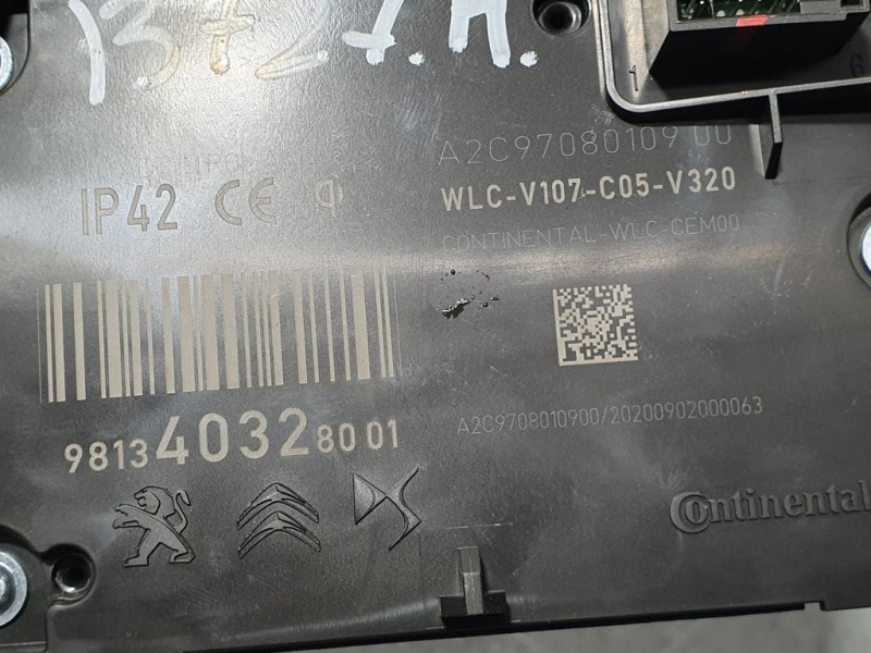 Recambio de cargador inductivo para ds 7 crossback be chic referencia OEM IAM 981340328001 A2C97080109 CONTINENTAL