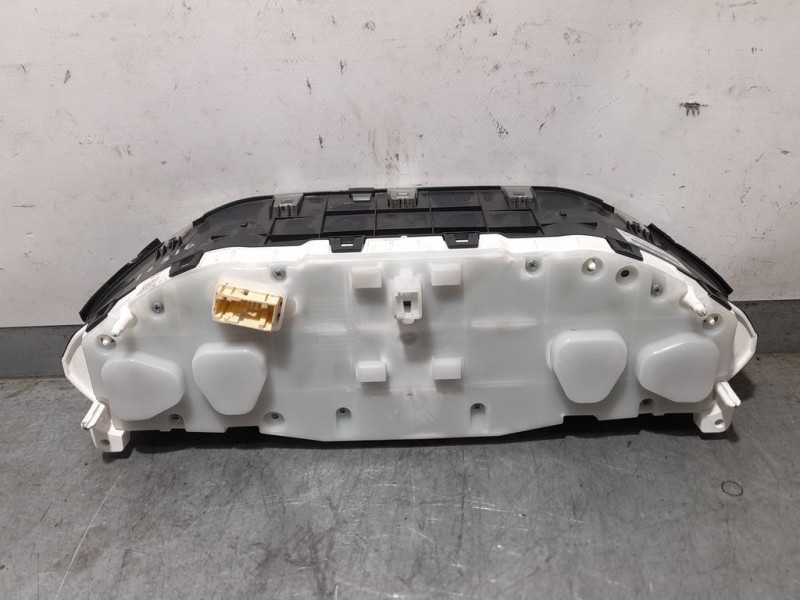 Recambio de cuadro instrumentos para peugeot 208 1.6 e-hdi fap referencia OEM IAM 9825986680  