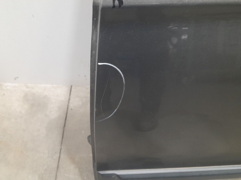 Recambio de puerta trasera izquierda para kia soul diva referencia OEM IAM 77003 TOCADA 