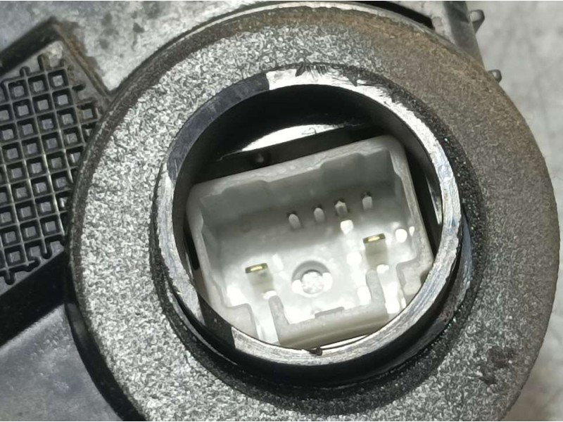 Recambio de cerradura puerta delantera izquierda para toyota prius (nhw30) plug-in hybrid executive referencia OEM IAM 690405234