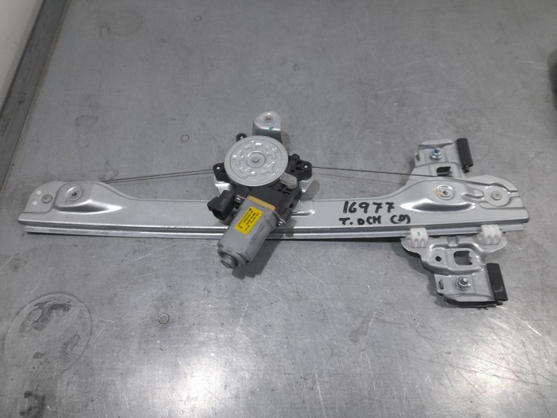 Recambio de elevalunas trasero derecho para chevrolet orlando (j309) 2.0 d referencia OEM IAM 98810J3070 001100225847 DONGYANG