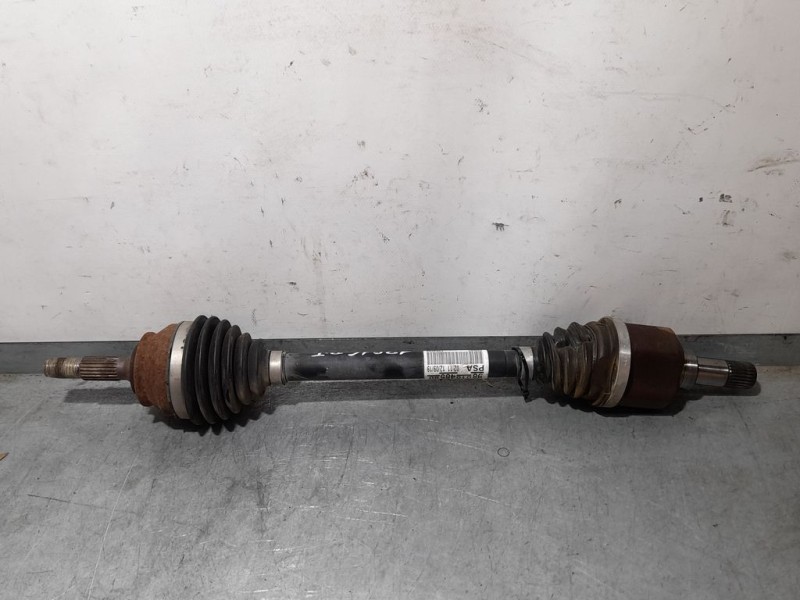 Recambio de transmision delantera izquierda para peugeot 208 1.6 e-hdi fap referencia OEM IAM 9801048580  