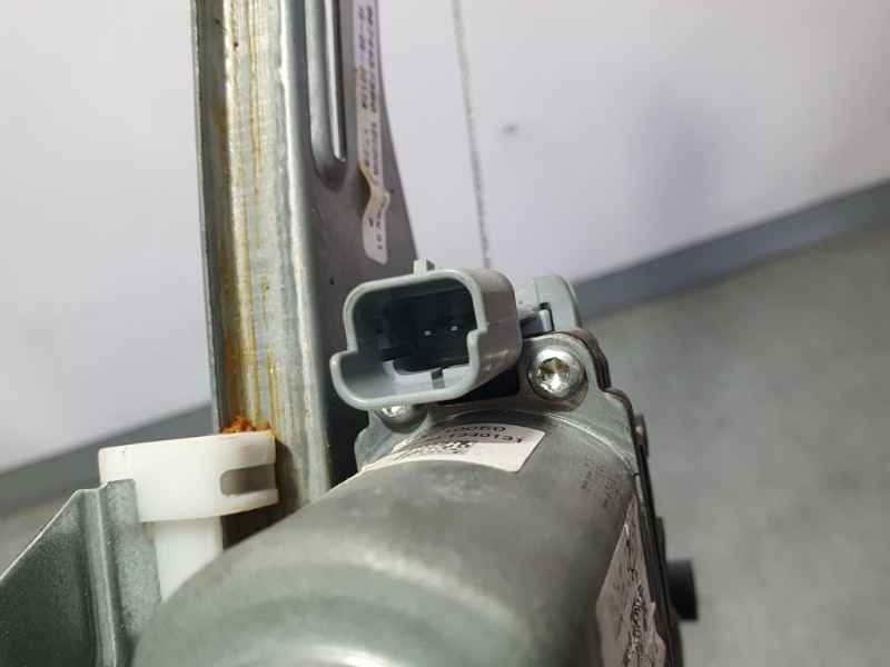 Recambio de elevalunas trasero izquierdo para citroën c-elysée feel referencia OEM IAM 9674437380  ELECTRICO 2 PINS