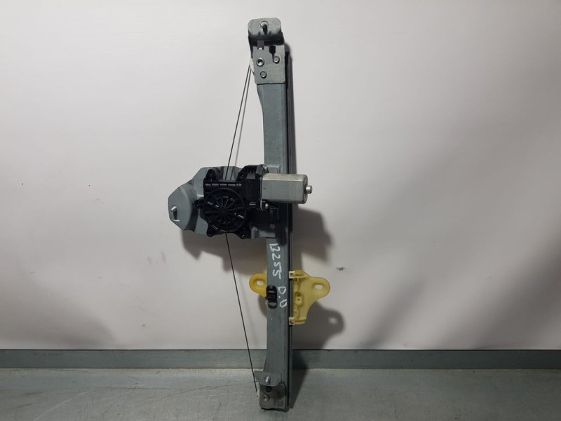 Recambio de elevalunas delantero derecho para renault clio iv life referencia OEM IAM 807205669R  ELECTRICO 2 PINS