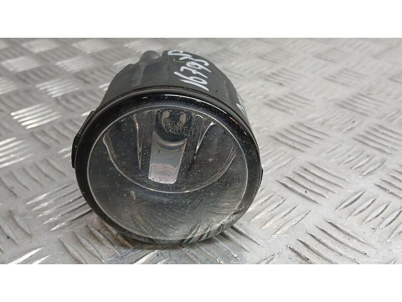 Recambio de faro antiniebla derecho para nissan juke (f15) 1.5 dci referencia OEM IAM 261508990B VALEO 89206363