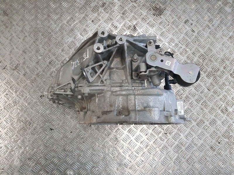 Recambio de caja cambios para infiniti q30 1.5d referencia OEM IAM 2463607400 6VELOCIDADES 32010HG00D 