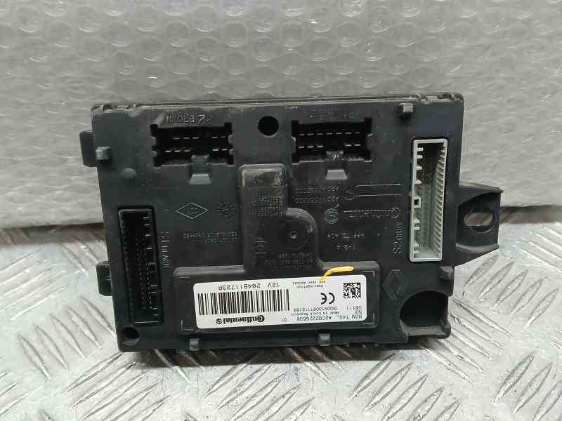 Recambio de modulo electronico para dacia sandero stepway referencia OEM IAM 284B11723R A2C922266006 CONTINENTAL