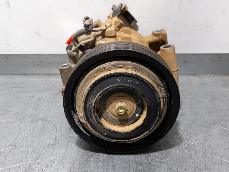 Recambio de compresor aire acondicionado para toyota hilux (kun) double cab 4x4 referencia OEM IAM 883100KB60  