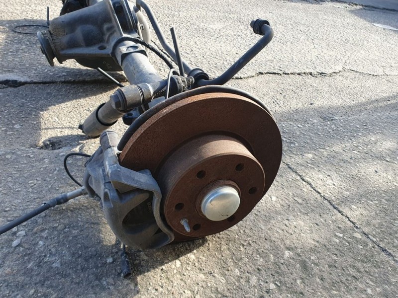 Recambio de puente trasero para iveco daily ka caja cerrada techo alto 35s... batalla 3950 cool referencia OEM IAM  C/ABS DISCO 