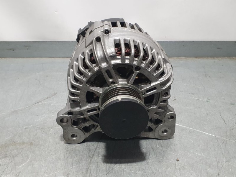 Recambio de alternador para seat toledo (kg3) style referencia OEM IAM 03C903023G 2543291C VALEO