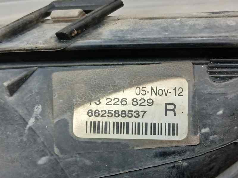 Recambio de faro antiniebla derecho para opel insignia berlina excellence referencia OEM IAM 13226829 662588537 
