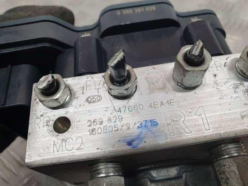 Recambio de abs para nissan qashqai (j11) acenta referencia OEM IAM 476604EA1E 269829 