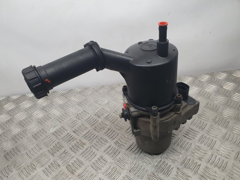 Recambio de bomba direccion electrica para peugeot 307 (s1) xs referencia OEM IAM 9645102480  
