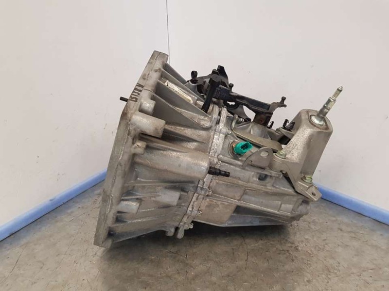 Recambio de caja cambios para nissan qashqai (j11) acenta referencia OEM IAM TL4137 B076569 6VELOCIDADES