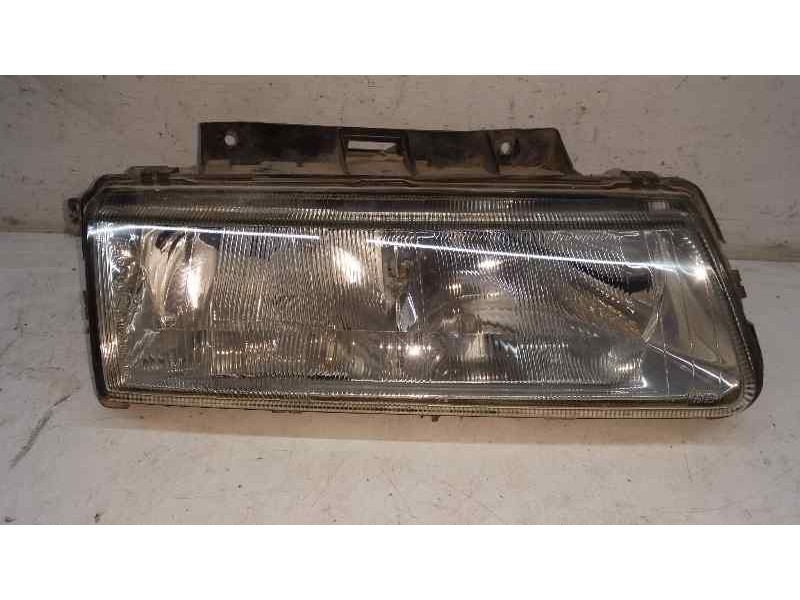 Recambio de faro derecho para citroën xantia berlina 1.9 td armonia referencia OEM IAM   