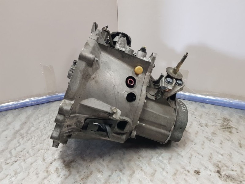 Recambio de caja cambios para citroën xsara picasso 1.6 hdi 110 exclusive referencia OEM IAM 20DM62 0232571 5VELOCIDADES