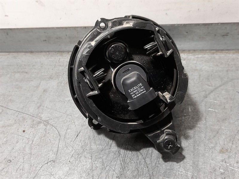 Recambio de faro antiniebla izquierdo para toyota hilux (kun) double cab 4x4 referencia OEM IAM 812200D110  