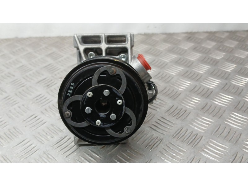 Recambio de compresor aire acondicionado para renault express advance referencia OEM IAM 926008942R CALSONIC KANSEI CR08D