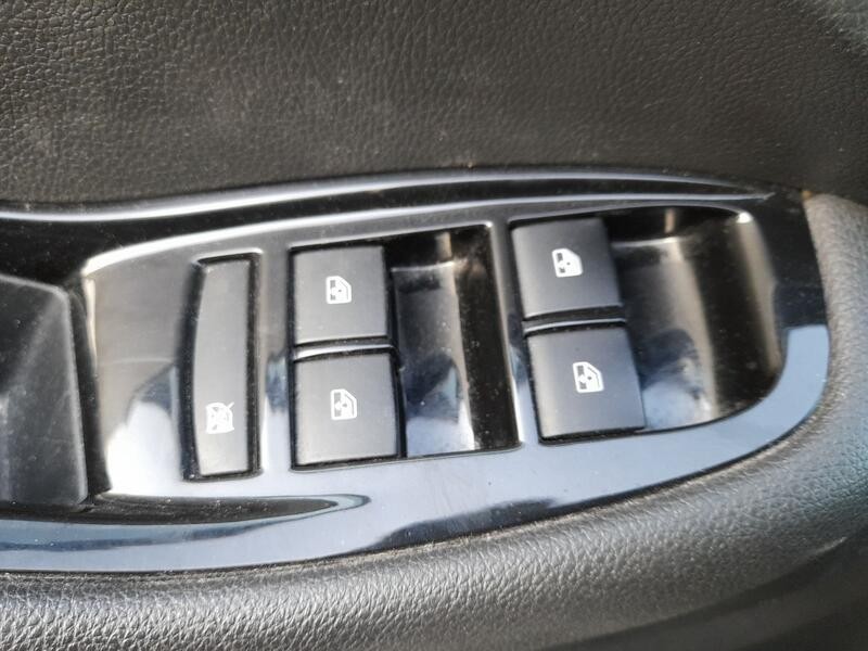 Recambio de mando elevalunas delantero izquierdo para chevrolet orlando (j309) 2.0 d referencia OEM IAM 20917577  
