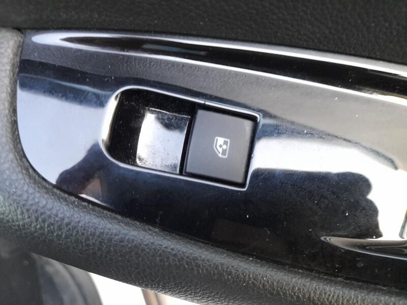 Recambio de mando elevalunas trasero derecho para chevrolet orlando (j309) 2.0 d referencia OEM IAM 20933566  