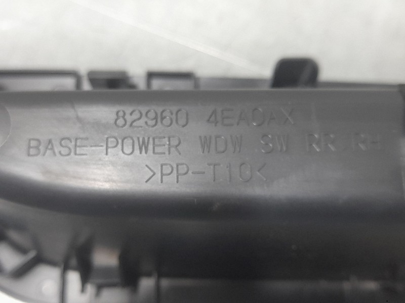 Recambio de mando elevalunas trasero derecho para nissan qashqai ii (j11, j11_) 1.5 dci referencia OEM IAM 25411HV02B 829604EA0A