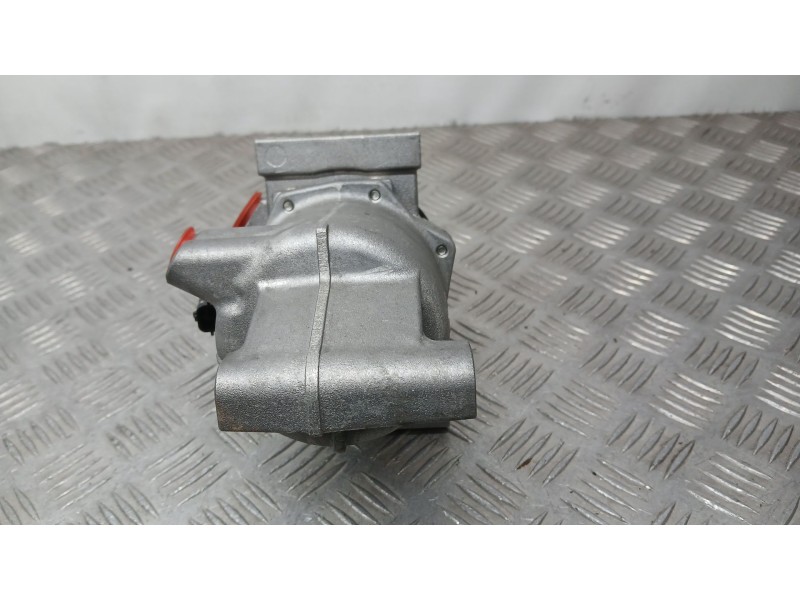 Recambio de compresor aire acondicionado para renault express advance referencia OEM IAM 926008942R CALSONIC KANSEI CR08D