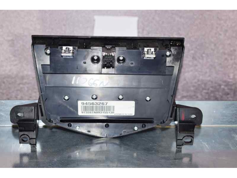 Recambio de mando radio para chevrolet cruze ls referencia OEM IAM 94563267 97563267A093155130 