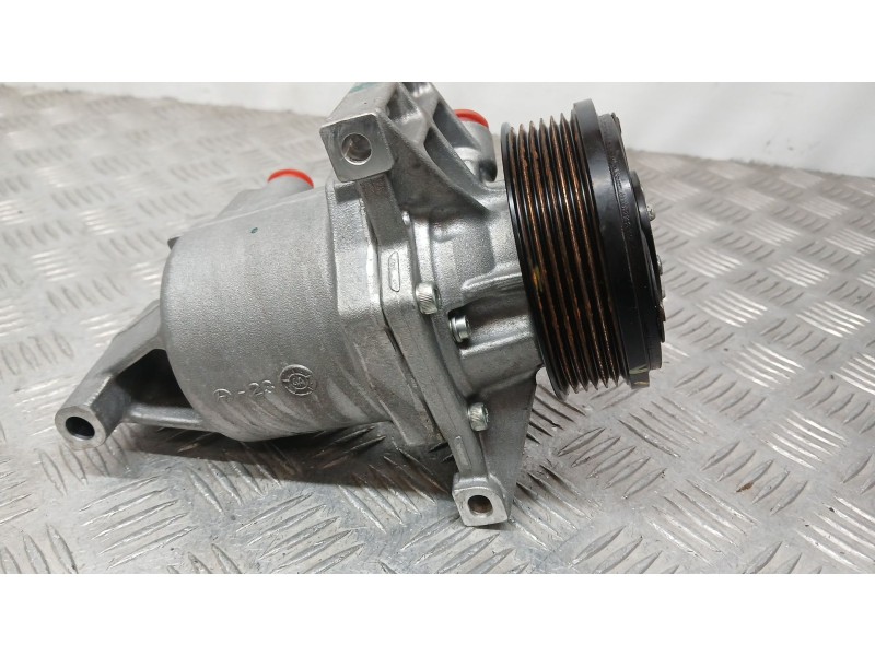 Recambio de compresor aire acondicionado para renault express advance referencia OEM IAM 926008942R CALSONIC KANSEI CR08D