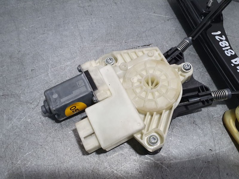 Recambio de elevalunas delantero derecho para seat toledo (kg3) style referencia OEM IAM   ELECTRICO 6 PINS