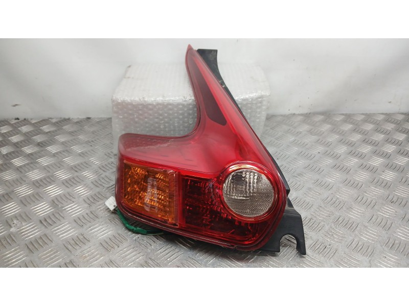 Recambio de piloto trasero izquierdo para nissan juke (f15) 1.5 dci referencia OEM IAM 265551KA0A  