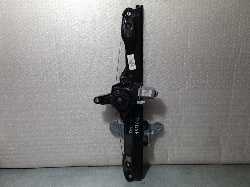 Recambio de elevalunas delantero derecho para nissan qashqai (j11) acenta referencia OEM IAM 807004EA1D BROSE ELECTRICO 2 PINES