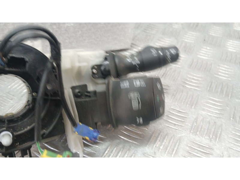 Recambio de mando luces y limpia para renault grand scénic iii (jz0/1_) 1.5 dci referencia OEM IAM 255670019R  