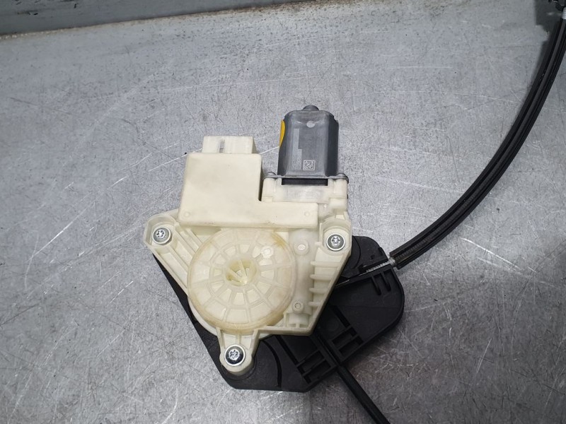 Recambio de elevalunas trasero derecho para seat toledo (kg3) style referencia OEM IAM   ELECTRICO 6 PINS