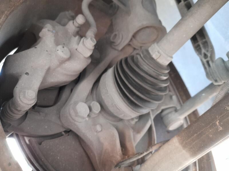 Recambio de mangueta delantera derecha para chevrolet orlando (j309) 2.0 d referencia OEM IAM 13248527  