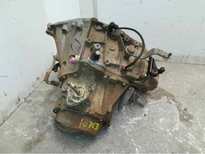 Recambio de caja cambios para citroën berlingo 1.9 d sx familiar referencia OEM IAM 20DM48 7284910R TAPA MALA 5VELOCIDADES