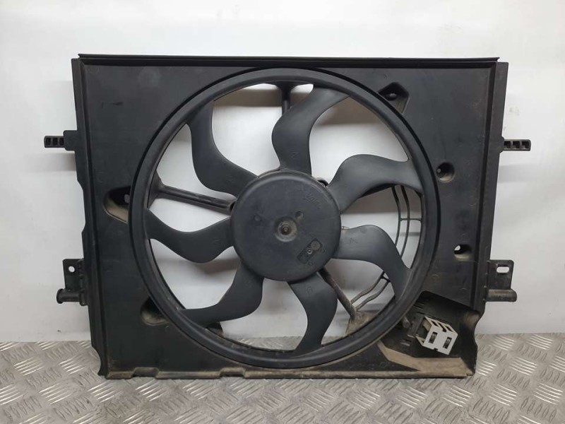 Recambio de electroventilador para nissan micra v (k14) bose limited edition referencia OEM IAM 214815FA0B T18517B VALEO