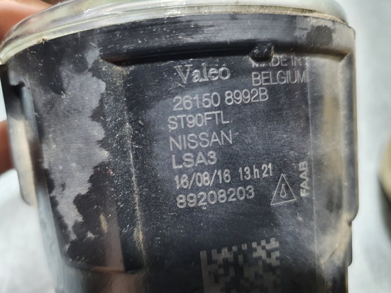 Recambio de faro antiniebla izquierdo para nissan qashqai (j11) acenta referencia OEM IAM 261508992B 89208203 VALEO