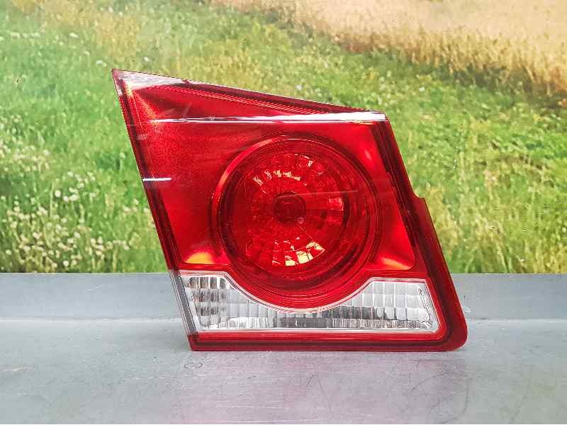 Recambio de piloto trasero izquierdo para chevrolet cruze ls referencia OEM IAM   INTERIOR