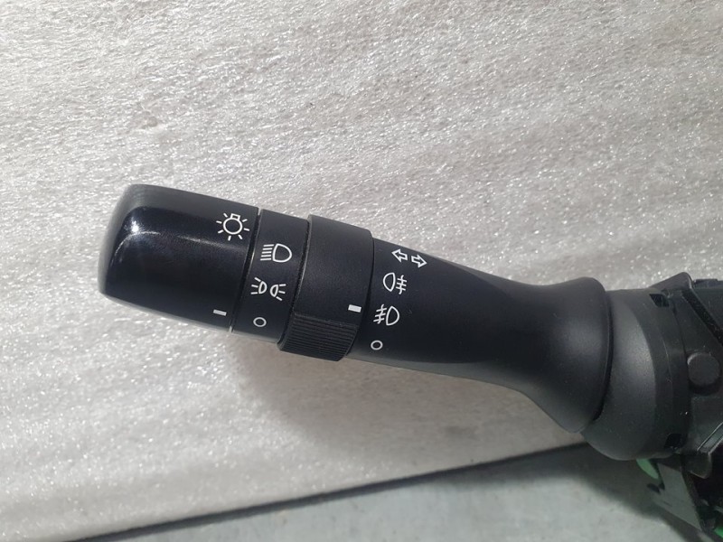 Recambio de mando luces para toyota yaris hybrid advance referencia OEM IAM 0D30017F938  