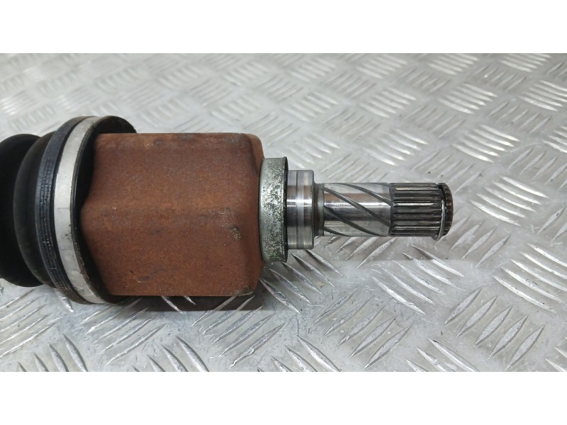Recambio de transmision delantera izquierda para nissan juke (f15) 1.5 dci referencia OEM IAM 391011KC0B  