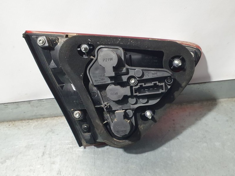 Recambio de piloto trasero derecho para seat toledo (kg3) style referencia OEM IAM   INTERIOR