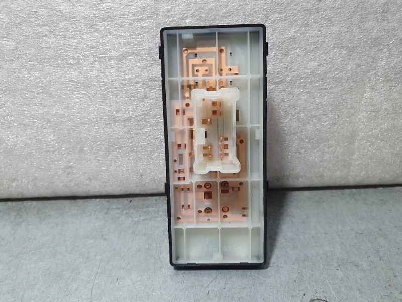 Recambio de mando elevalunas delantero derecho para nissan qashqai (j11) acenta referencia OEM IAM SIN REF  C/ MANDO DE CIERRE C