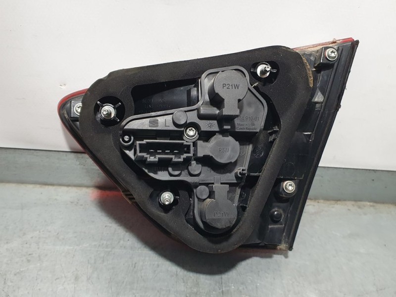 Recambio de piloto trasero izquierdo para seat toledo (kg3) style referencia OEM IAM   INTERIOR