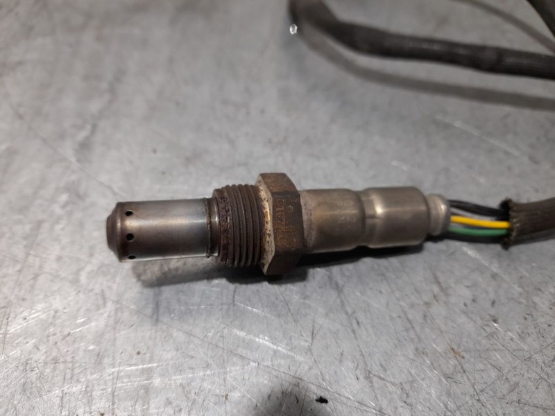 Recambio de sonda lambda para peugeot 208 active referencia OEM IAM 9816276480 0281006851 BOSCH