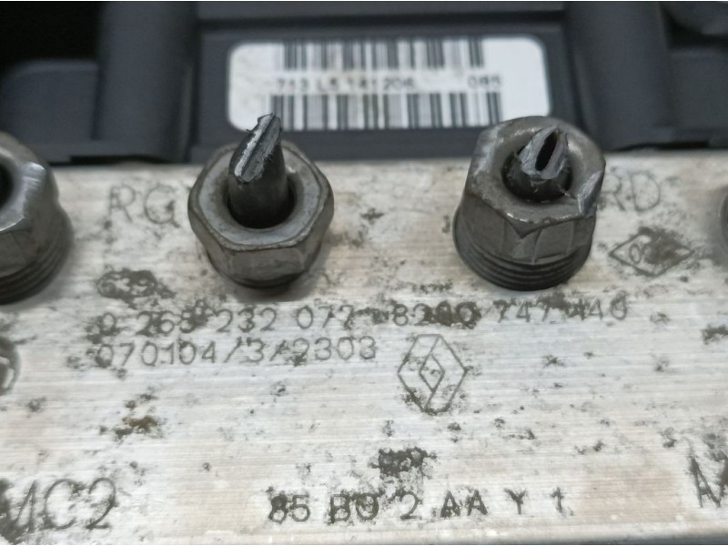 Recambio de abs para renault clio iii exception referencia OEM IAM 8200747440 0265232072 BOSCH